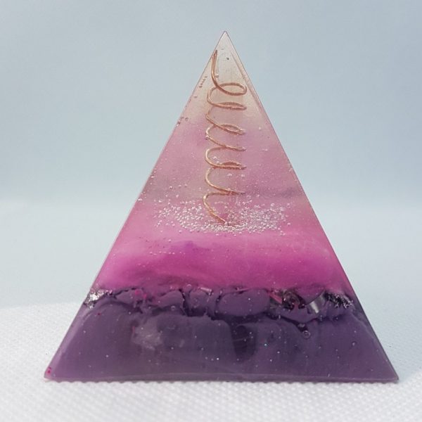 Bubblegum Quartz and Copper OrgoneIt Pyramid 6cm 1