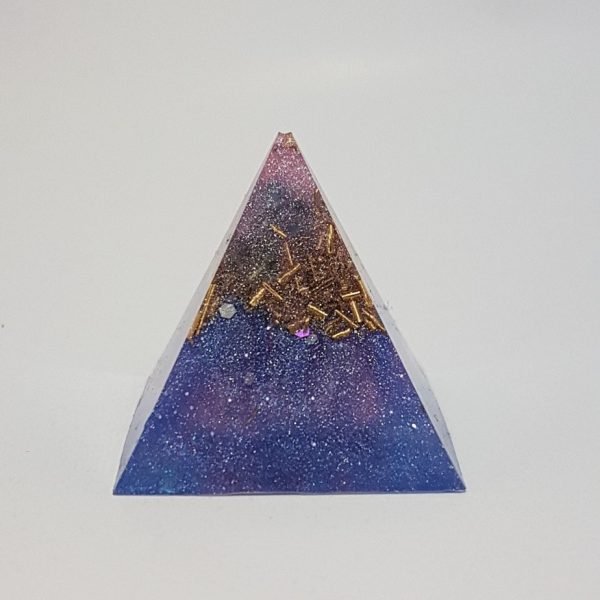 Deep Freeze Orgonite Pyramid 3cm 1