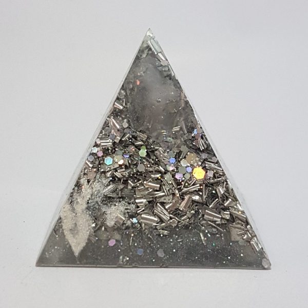 Crystalline Entity Orgone Orgonite Pyramid 4cm 1