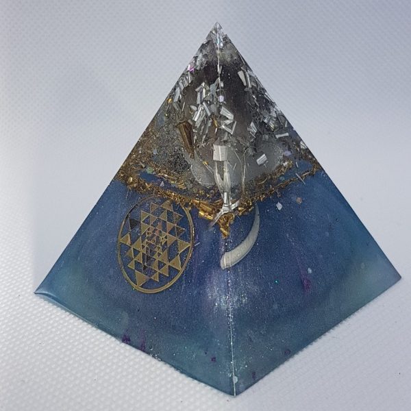 Sky Shadow Orgone Orgonite Pyramid 6cm 1