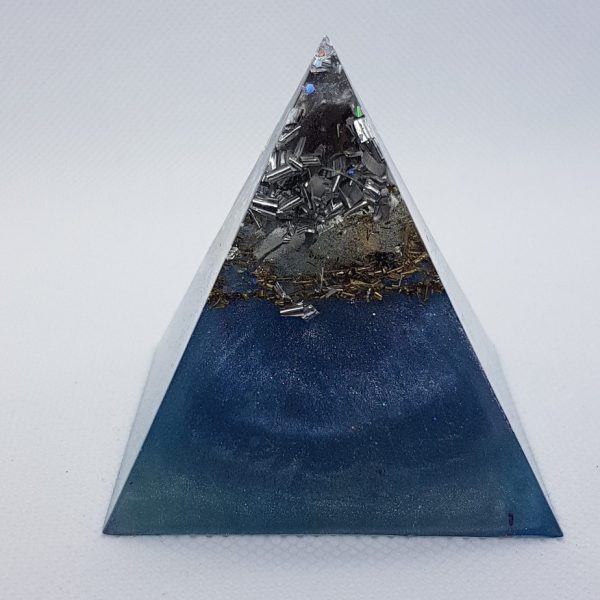 Sky Shadow Orgone Orgonite Pyramid 6cm 2