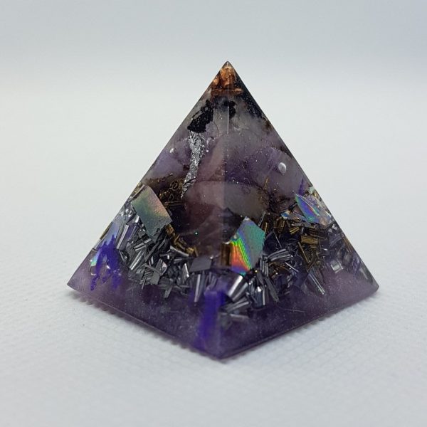 Sweet Dreams Orgone Orgonite Pyramid 3cm