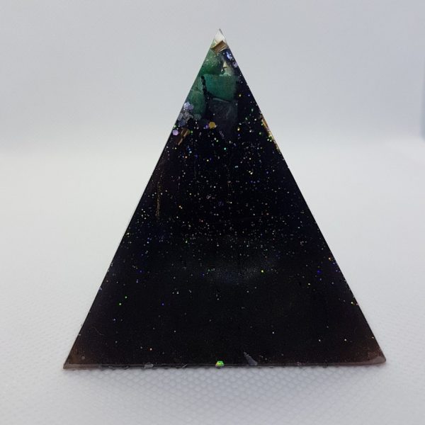 New Life Orgone Orgonite Pyramid 6cm 1