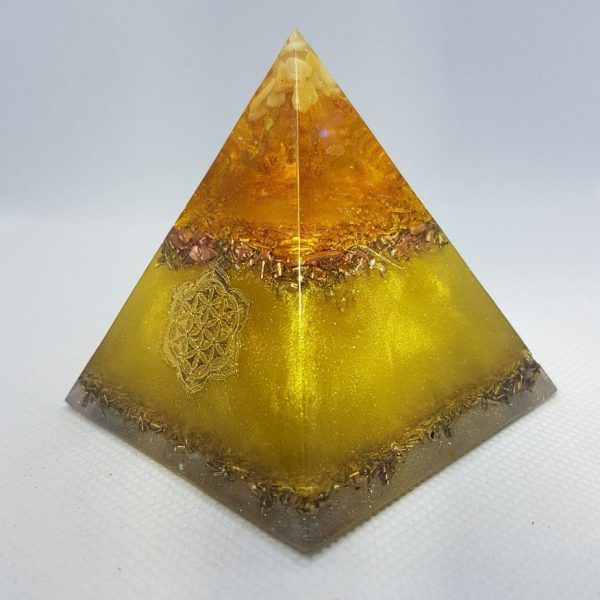 Alectrona Orgone Orgonite Pyramid 6cm - Yellow Adventurine, Citrine, Sacred Geometry to help with focus, large quartz point to direct your focus