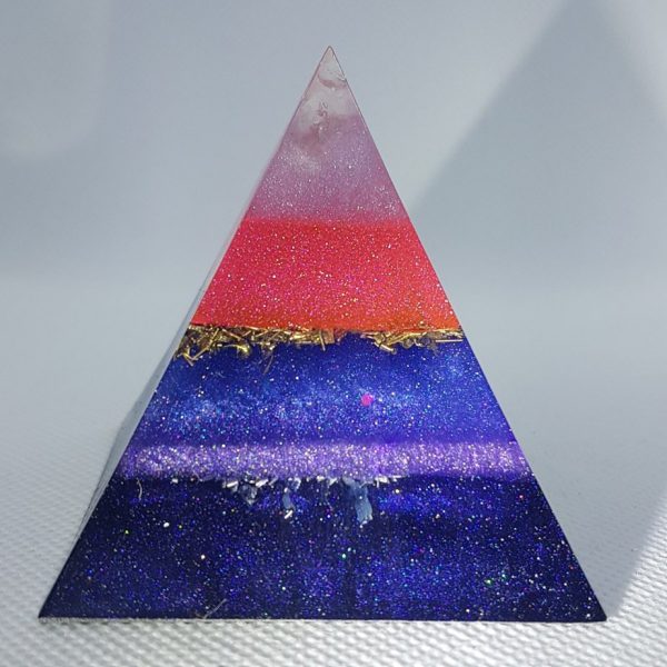Multifaceted Orgone Orgonite Pyramid 6cm 1