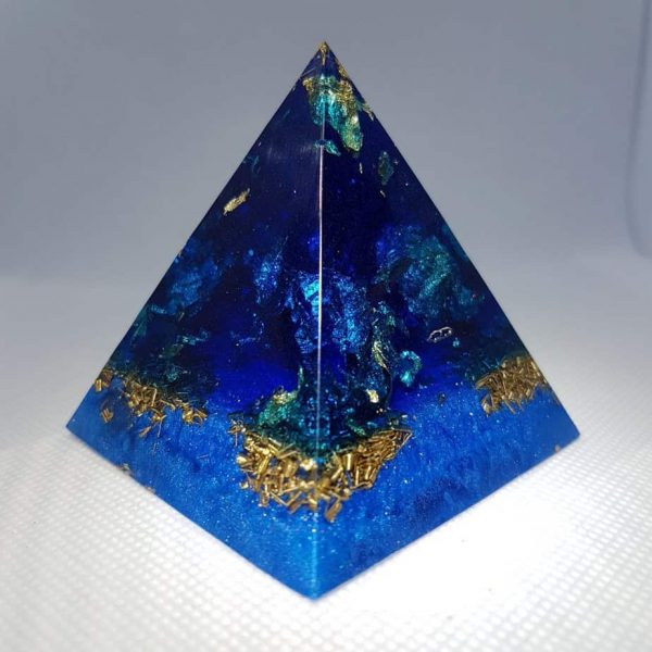 The Shape of Water Orgone Orgonite Pyramid 6cm - Look into the depths of this Orgonite for calming serenity, Herkimer Diaomnds, Clear and Smokey Quartz Gold, Black Tourmaline, Brass